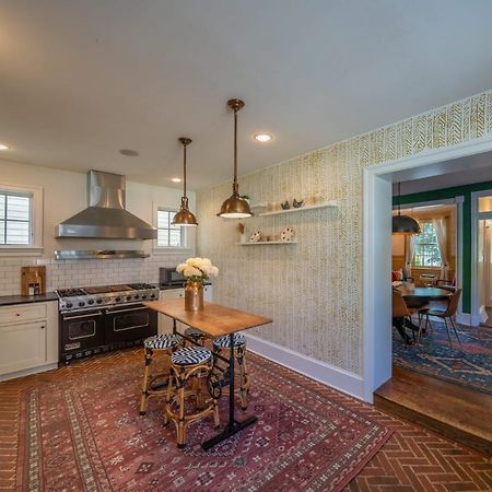 The Walton House - Historic 3Bd 2 5Ba With Parking Villa Kennett Square Bagian luar foto